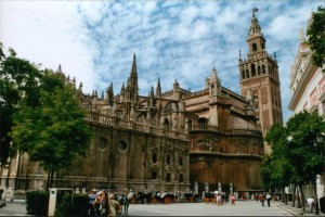 VIAJAR A SEVILLA: En el corazón de Andalucía